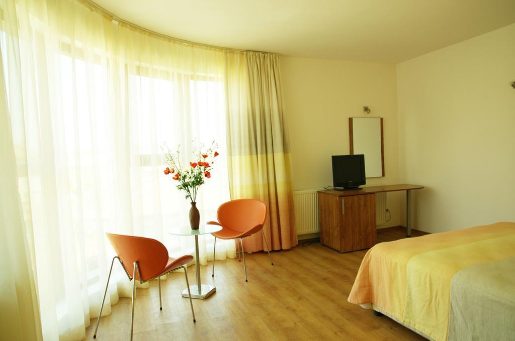 Hotel Sany Primorsko Rum bild